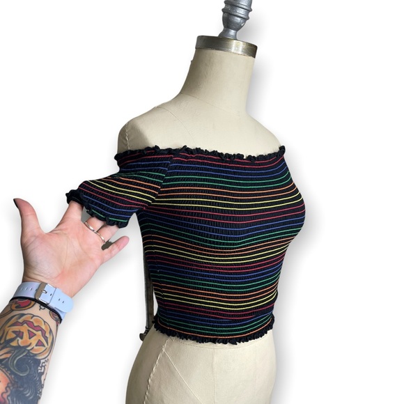 Heart & Hips Rainbow Striped Ruched Stretched Crop Top sz M - Picture 5 of 15